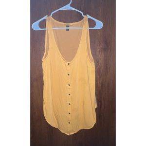 Universal Threads Yellow Button Down Tank